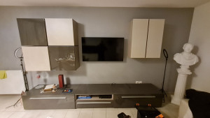 Photo de galerie - Fixation d'une TV 
