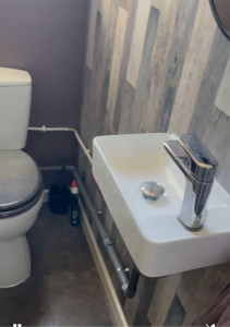 Photo de galerie - Pose d un lave plus robinetterie plus tirage de tube multicouche pour raccordement en eau 