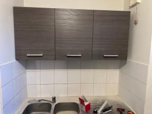 Photo de galerie - Montage et fixation de meubles de cuisine en Kit