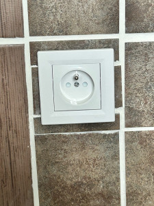 Photo de galerie - Pose d’une prise électrique 