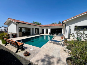 Photo de galerie - Construction d une maison + piscine avec cuisine d été 