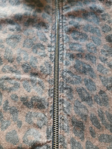 Photo de galerie - Pose fermeture éclair sur une veste



po



Pose fermeture éclair sur une veste 

