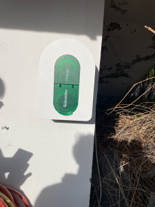 Photo de galerie - Borne de recharge Irve Schneider 