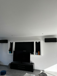 Photo de galerie - Installation multi split de marque DAIKIN dans un projet de rénovation , maison individuelle 