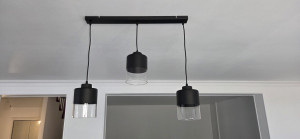 Photo de galerie - Bon, pose lustre au plafond.