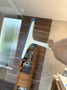 Photo de galerie - Nettoyage les vitres 