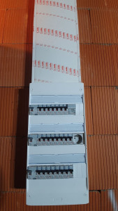 Photo de galerie - Finition PRO ?
Voici mon tableau électrique réalisé avec soin ⚡
Une installation propre, fiable et prête pour un confort au quotidien ??
? Quand la technique rencontre la tranquillité d’esprit !