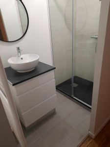 Photo de galerie - Réalisation petite salle de bain 