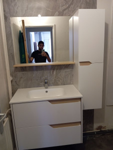 Photo de galerie - Pose la colonne au mur et le vasque 