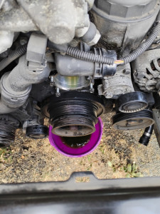 Photo de galerie - BMW E46 pompe à eau courroie d'accessoire radiateur de refroidissement