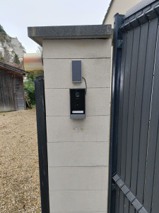 Photo de galerie - Pose et paramétrage visiophone connecté 