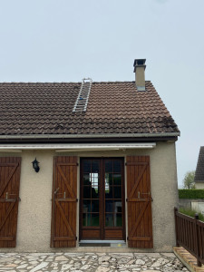 Photo de galerie - Nettoyage toiture à la brosse 