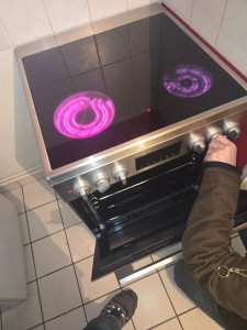 Photo de galerie - Raccordement électrique d'une cuisinier. 