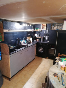 Photo de galerie - Fabrication cuisine sur mesure dans cave (OSB)