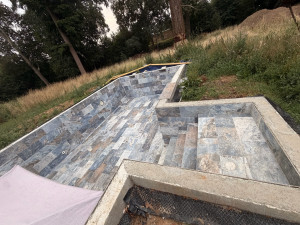 Photo de galerie - Carrelage totale de piscine 