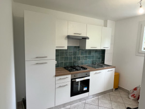 Photo de galerie - Isolation, plomberie, plâtrerie, pose d’une cuisine 