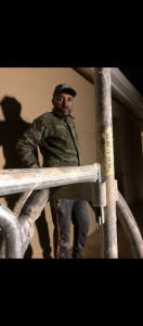 Photo de galerie - Échafaudage hauteur 30 m  complet avec toute securite.