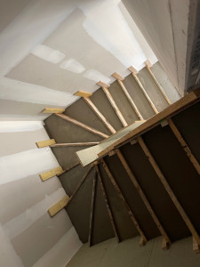 Photo de galerie - Escaliers maison 