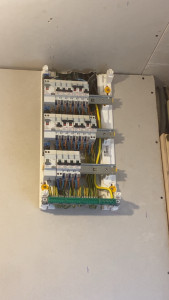 Photo de galerie - Pose et raccordement tableau 