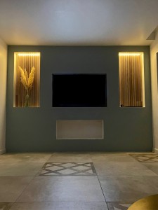 Photo de galerie - Deco intérieure - meuble de salon niche murale - de la conception sur plan à la réalisation jusqu’à la finition peinture + éléments décoratifs 