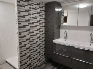 Photo de galerie - Faïence, montage des meubles salle de bain 