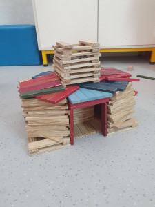 Photo de galerie - Jeux et animations pour enfants
Jeux d'intérieur et d'extérieur
Création d'anniversaires
Garde d'enfants 