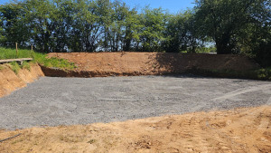 Photo de galerie - Réalisation d' un parking et création talus 