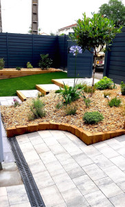 Photo de galerie - Bonjour je suis là pour réaliser vos projets d’aménagement paysager tonte taille plantation dallage pavage élagage…