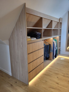 Photo de galerie - Dressing sous pente