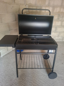 Photo de galerie - Montage d'un barbecue 