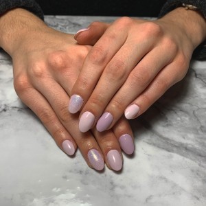 Photo de galerie - Ongles en gel, semi-permanent, épilations...