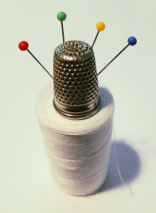 Photo de galerie - Couture à la main, ou machine à coudre, toutes les réparations et demandes spéciales sont à ma portée... Je pratique la couture régulièrement depuis 30 ans