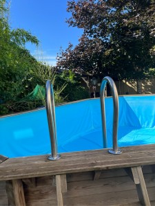 Photo de galerie - Montage piscine Hors sol bois complète avec Finition Liner 
