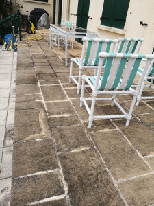 Photo de galerie - Nettoyage de terrasse avant 
