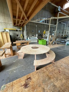 Photo de galerie - Fabrication d’une table extérieur