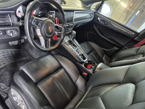 Photo de galerie - Nettoyage intérieur voiture.