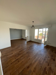 Photo de galerie - Pose d’un parquet en chaîne massif⚒️