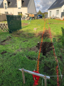 Photo de galerie - Terrasement d’une fouille en limite de propriété y compris construction d’un muret et enduit monocouche
