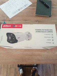Photo de galerie - Pose caméra de surveillance 
