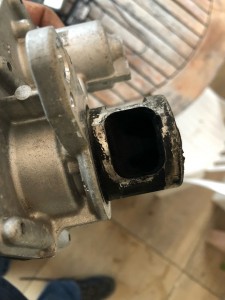 Photo de galerie - Nettoyage vanne egr sur trafic 3 1.6 dci effacement du default avec valise 