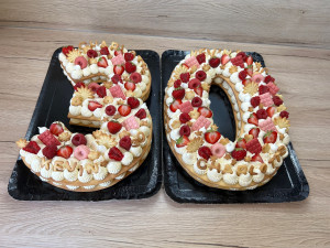 Photo de galerie - NumberCake fruits rouge 30 personnes 