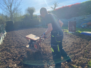 Photo de galerie - Passage de motoculteur pour faire le potager ou refaire une pelouse