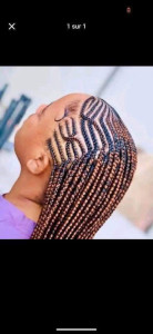 Photo de galerie - Bonjour pour votre coiffure nattes collées ou locks et bien d’autres coiffure tresses n’hésitez pas contacter moi vous ne serez pas déçu 