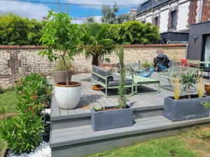Photo de galerie - Fleurissent d'une terasse style méditerranéen 