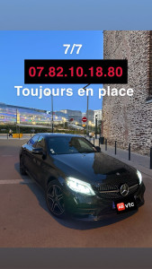 Photo de galerie - Bonjour je suis chauffeur privé à côté de mon. métier plombier chauffagiste 