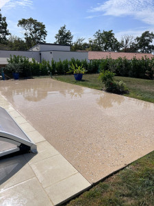 Photo de galerie - Ponçage terrasse de piscine 