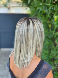 Photo de galerie - Ombré hair blond très clair 