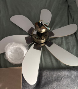 Photo de galerie - Ventilateur de plafond à installer chez Anthony 