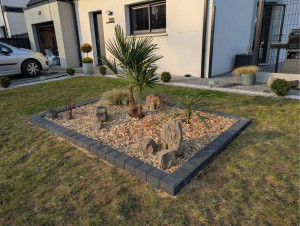 Photo de galerie - Parterre de fleurs fait maison 