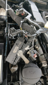 Photo de galerie - Démontage pour le changement de joint de cache culbuteur